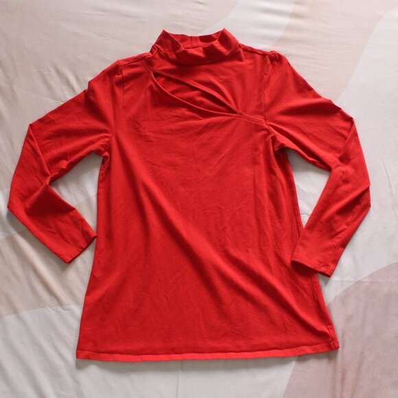 Torrid Bright Red Foxy Cutout Mock Turtleneck Plus Size 1 - Picture 1 of 5